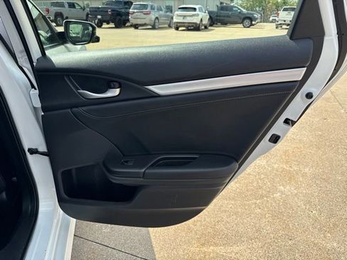 Used 2019 Honda Civic Touring image 24