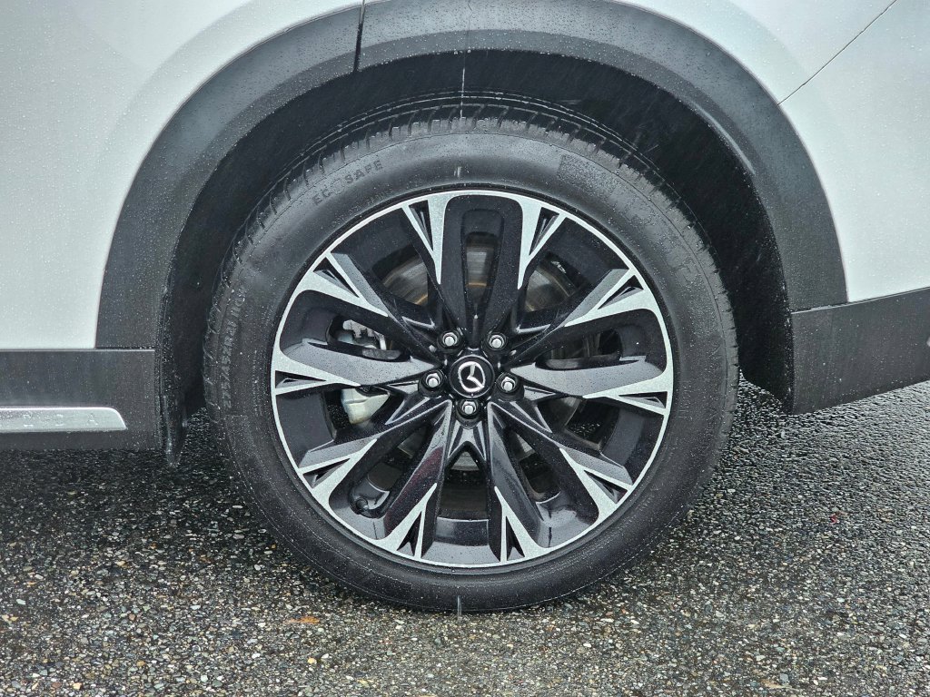 Used 2024 MAZDA CX-90 Plug-In Hybrid w/ Premium Plus AWD/4WD image 9
