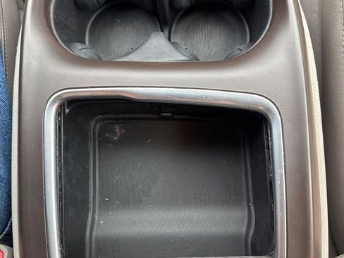 Used 2017 Chrysler Pacifica Touring-L Plus w/ Tire & Wheel Group image 37