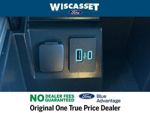 Certified 2022 Ford Explorer XLT w/ Equipment Group 202A image 21