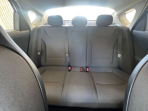 Used 2025 Kia K4 LXS image 39