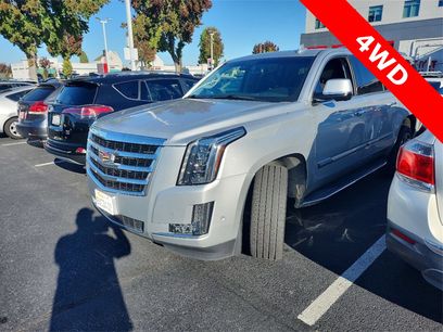 Used 2020 Cadillac Escalade ESV Luxury