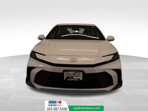 Used 2025 Toyota Camry SE FWD image 7