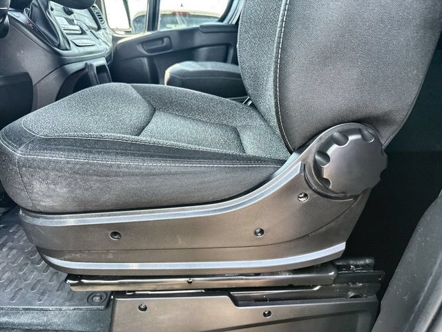 Used 2025 RAM ProMaster 2500 FWD image 12