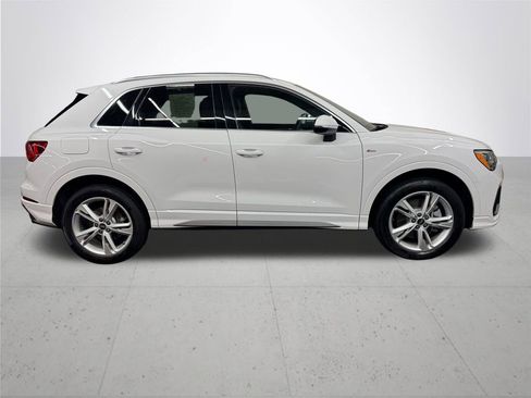 Used 2022 Audi Q3 2.0T Premium w/ Convenience Package image 8