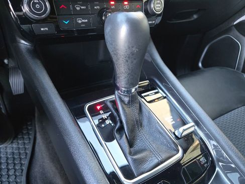 Used 2023 Jeep Compass Latitude w/ Convenience Group image 18