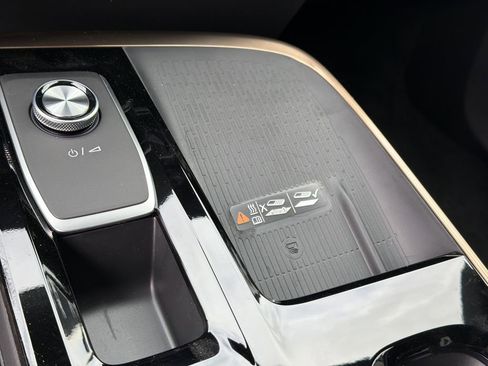New 2026 Buick Enclave Avenir w/ Super Cruise Package FWD image 27