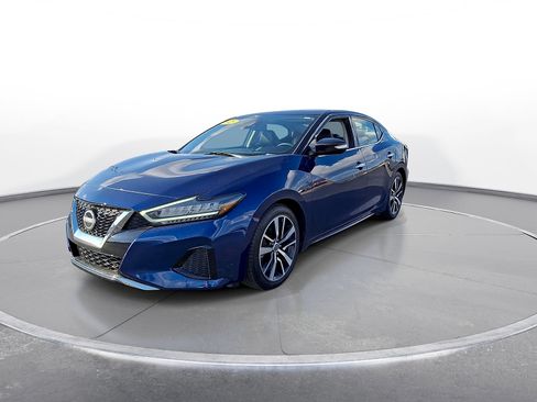 Used 2023 Nissan Maxima SV w/ Floor Mat Group FWD image 3