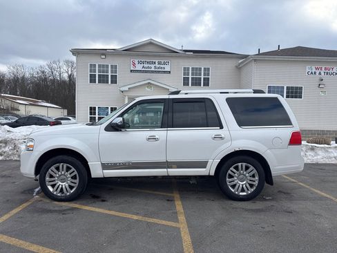 Used 2012 Lincoln Navigator 4WD image 1