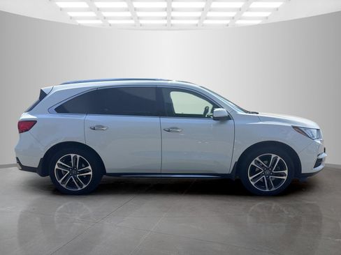 Used 2017 Acura MDX SH-AWD w/ Advance Package image 4