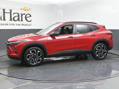 New 2026 Chevrolet Trax RS w/ Driver Confidence Package FWD image 10