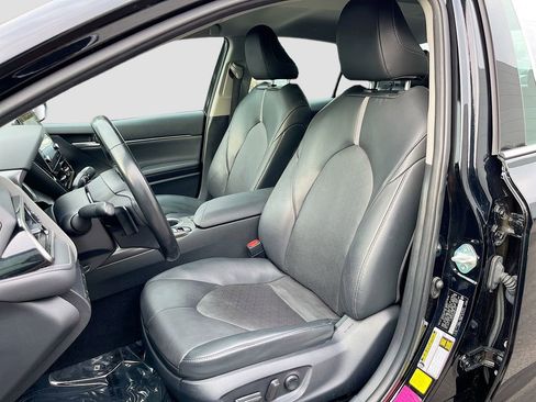 Used 2024 Toyota Camry XSE image 15