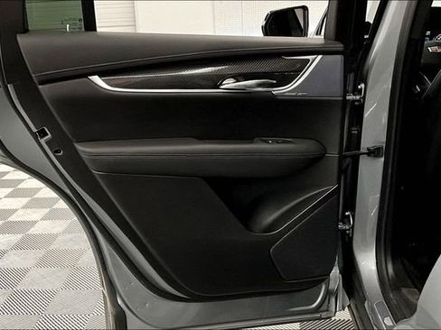 Used 2024 Cadillac XT6 Sport w/ Technology Package AWD/4WD image 23