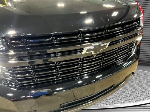 Used 2023 Chevrolet Suburban RST w/ Luxury Package AWD/4WD image 31