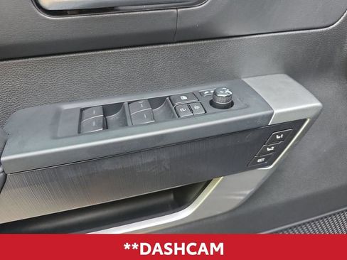 Used 2025 Toyota Sequoia Platinum AWD/4WD image 22