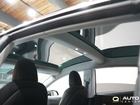 Used 2018 Tesla Model 3 Long Range image 22