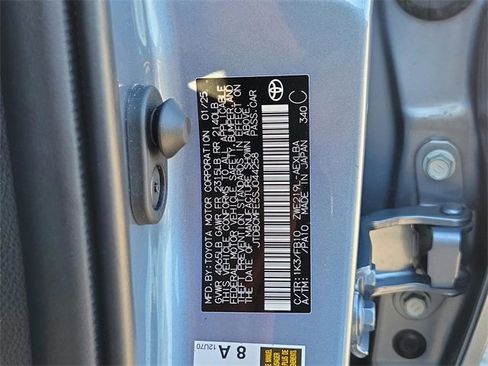 Used 2025 Toyota Corolla LE image 26