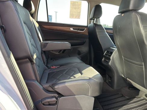 Used 2024 Volkswagen Atlas SE FWD image 40