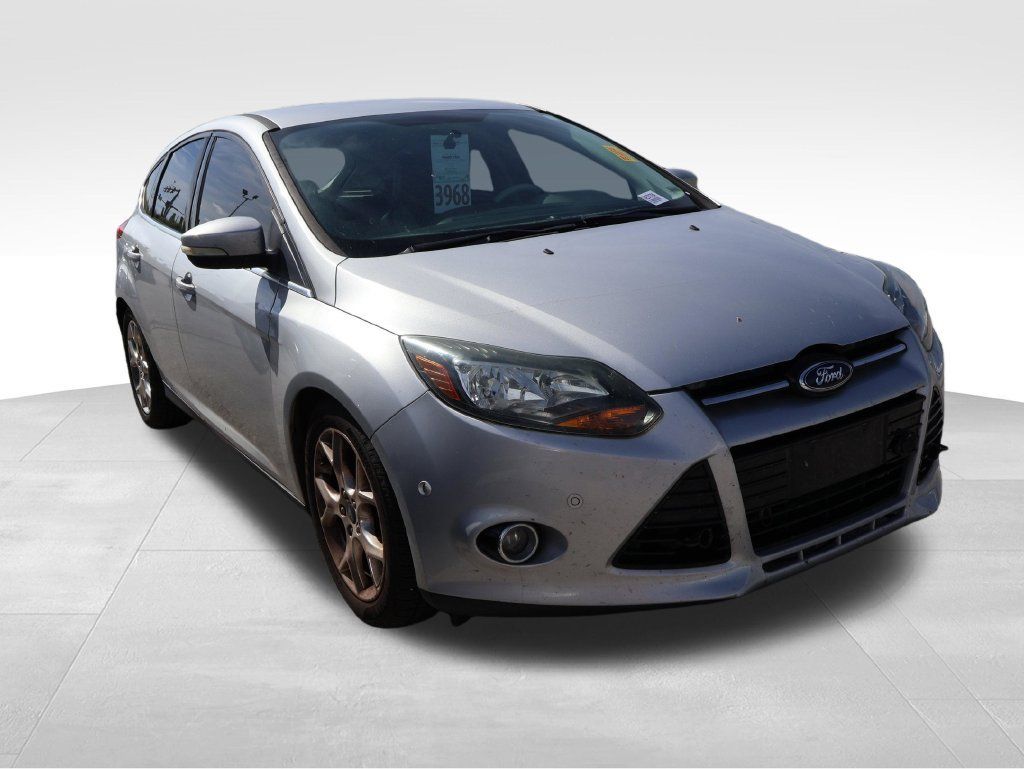 Used 2014 Ford Focus Titanium FWD image 14