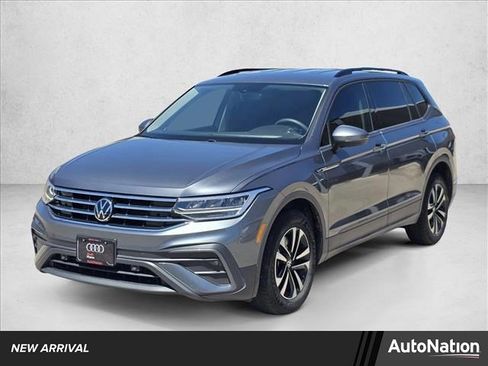 Used 2023 Volkswagen Tiguan S image 1