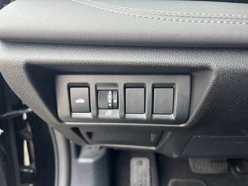 Certified 2025 Subaru Legacy Limited image 20