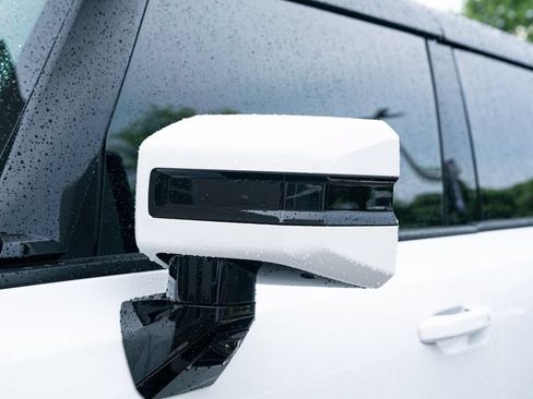 Used 2025 GMC Hummer EV 2X AWD/4WD image 18