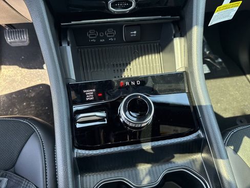 New 2026 Jeep Grand Cherokee Altitude AWD/4WD image 15