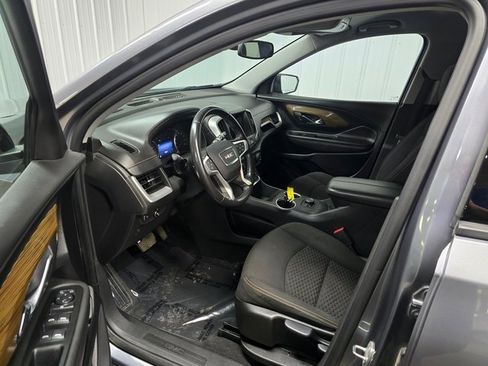 Used 2021 GMC Terrain SLE w/ Elevation Edition image 15