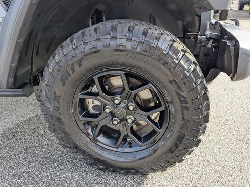 Used 2025 Jeep Wrangler Unlimited Sport AWD/4WD image 15