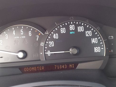 Used 2005 Cadillac XLR image 30