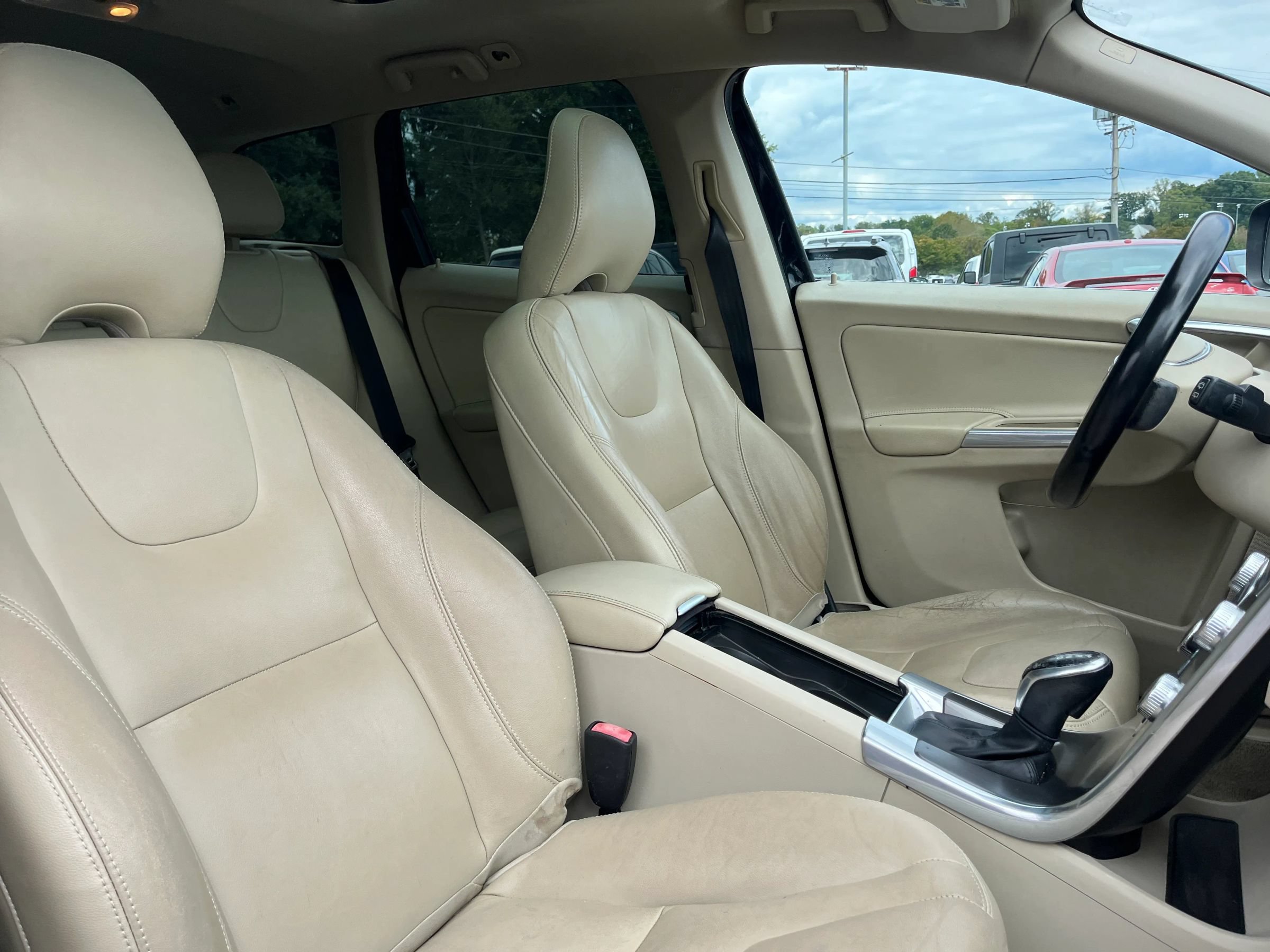 Used 2015 Volvo XC60 T5 AWD/4WD image 13