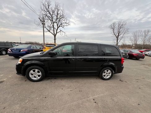 Used 2012 Dodge Grand Caravan SE FWD image 4
