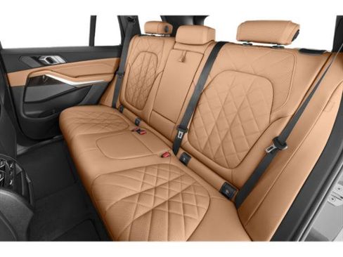 Used 2025 BMW X5 sDrive40i w/ M Sport Package image 16