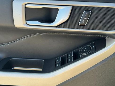 Used 2023 Ford Explorer XLT w/ Equipment Group 202A image 25