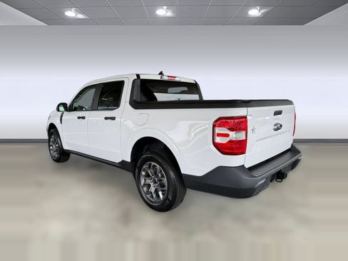 Certified 2022 Ford Maverick XLT FWD image 3