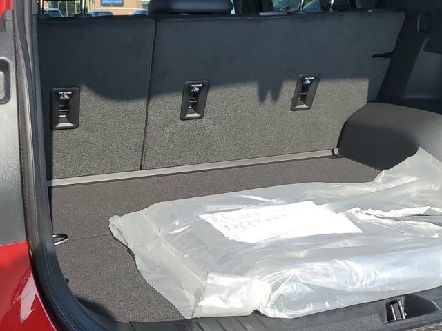 New 2027 GMC Terrain Elevation w/ Elevation Premium Package AWD/4WD image 31