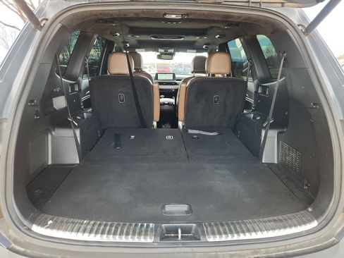 Used 2022 Kia Telluride SX w/ SX Prestige Package image 13