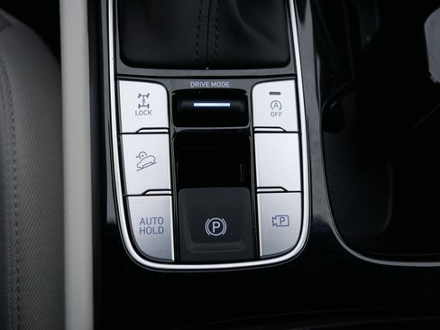 Certified 2025 Hyundai Tucson SE image 28