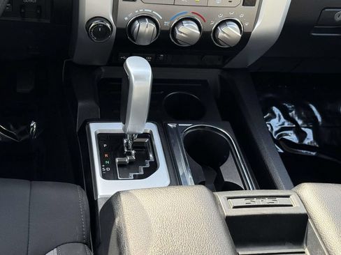Used 2020 Toyota Tundra SR5 w/ SR5 Upgrade Package AWD/4WD image 21