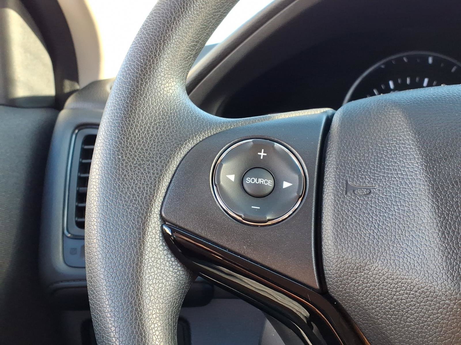 Used 2022 Honda HR-V LX image 25