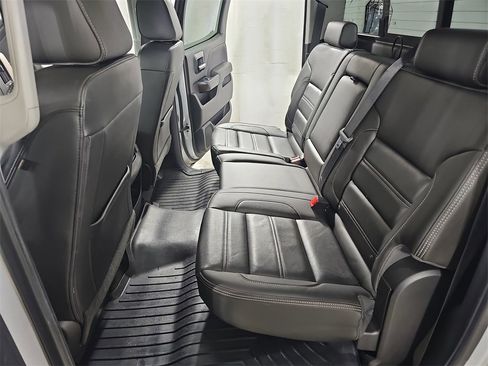 Used 2018 GMC Sierra 2500 Denali image 17