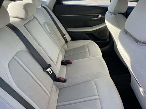 Certified 2023 Hyundai Sonata SEL w/ Convenience Package image 25
