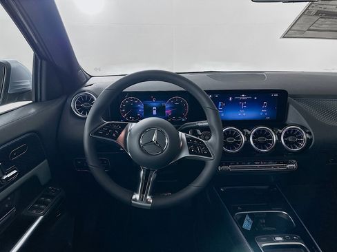Used 2026 Mercedes-Benz GLA 250 4MATIC image 30