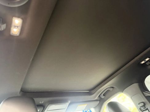 Used 2025 Ford Explorer ST-Line w/ Premium Package image 51