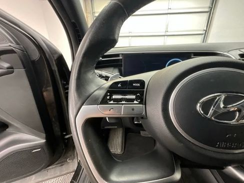 Used 2022 Hyundai Santa Cruz Limited AWD/4WD image 16