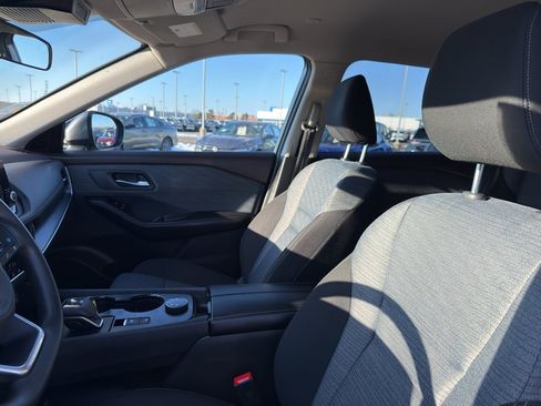 Certified 2023 Nissan Rogue SV image 26