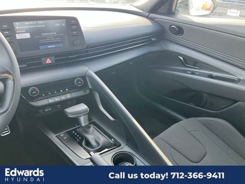 New 2025 Hyundai Elantra Sport image 25