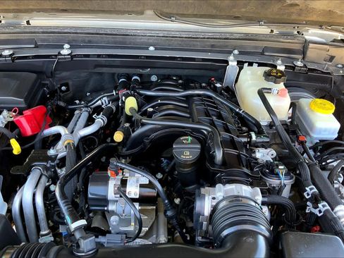 Used 2023 Jeep Wrangler Sport S w/ Sun And Sound Package image 32