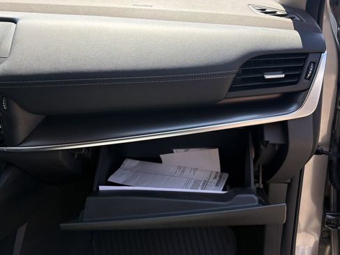 Certified 2023 Nissan Rogue SV image 33