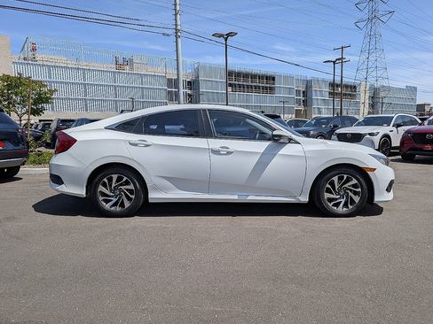Used 2016 Honda Civic EX image 7